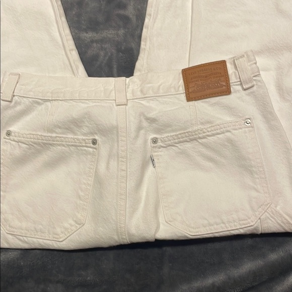 🌸Levi’s baggy jeans🌸 - Picture 9 of 9